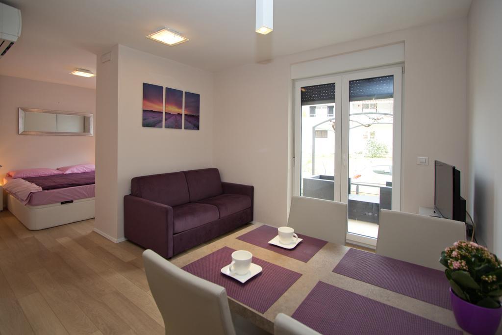 Apartments Adria Poreč Buitenkant foto